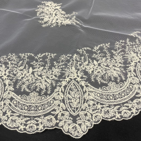 Mantilla Ibi ivoire de Santos | Álvaro Moliner Indumentaria Fallera